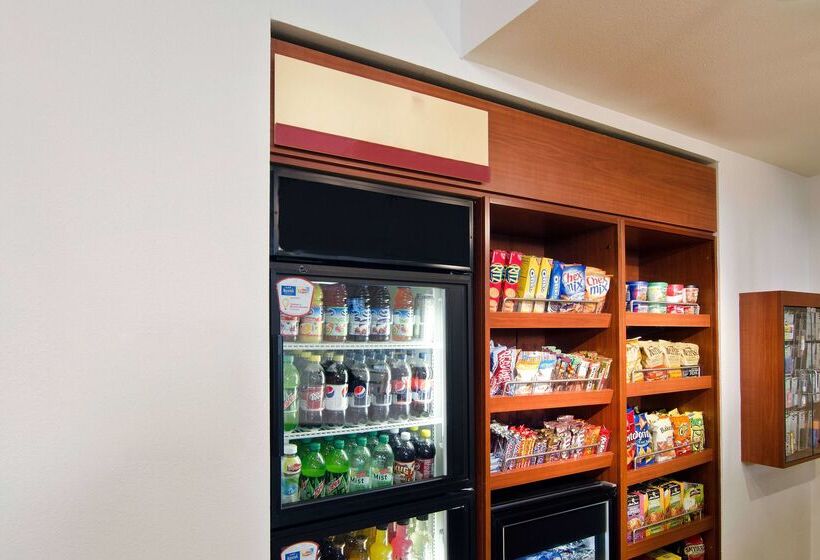 اقامتگاه Sonesta Es Suites Fresno