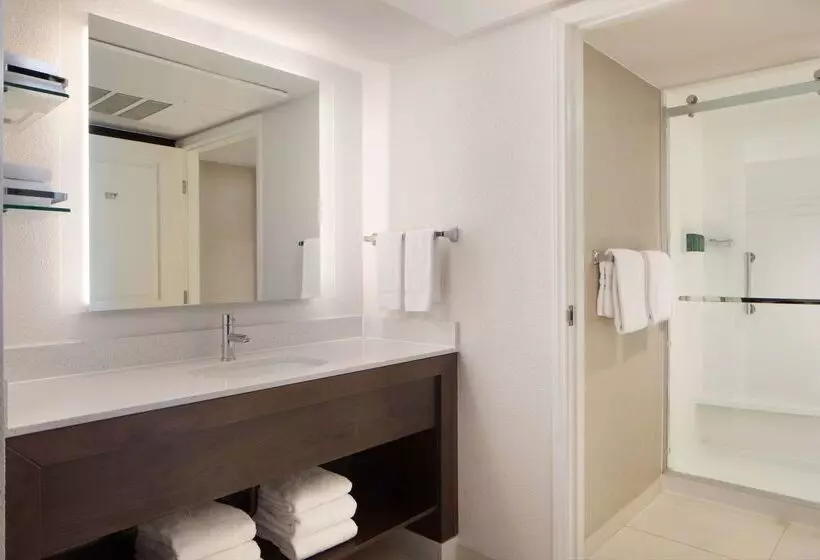 Резиденция Sonesta Es Suites Fresno