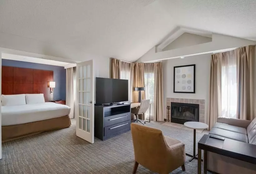 住所  Sonesta Es Suites Huntington Beach Fountain Valley