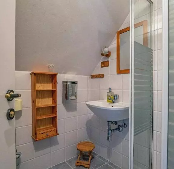 Aamiaismajoitus (B&B) Gästehaus Pointner