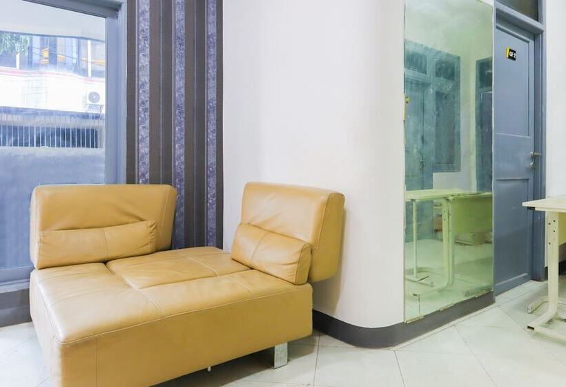 فندق Oyo 2308 Seven Season Residence