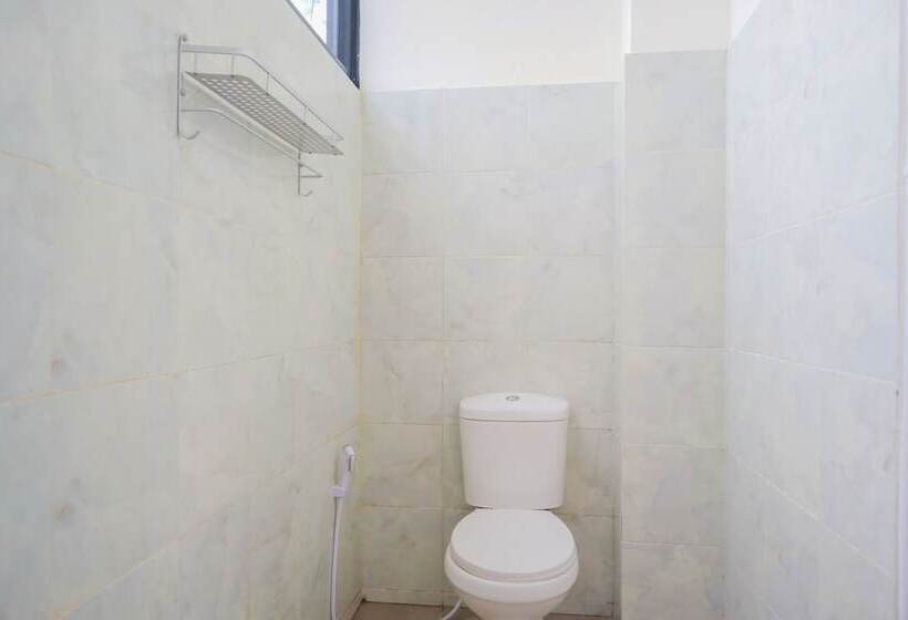 فندق Oyo 2308 Seven Season Residence