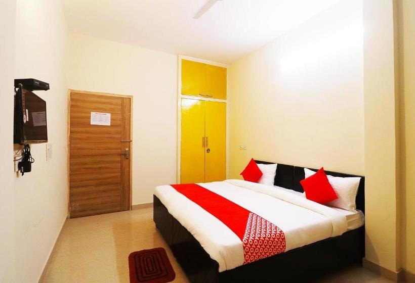 Hotel Oyo 62159 Casa Bela