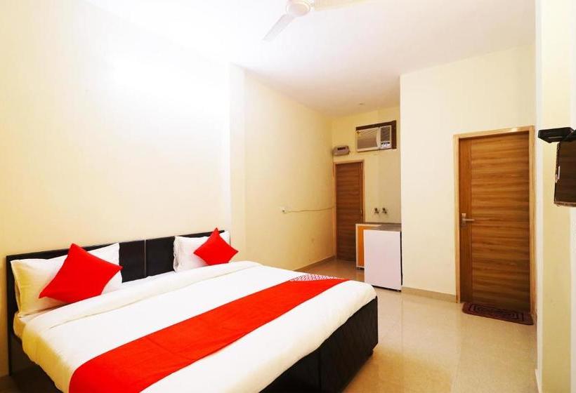 Hotel Oyo 62159 Casa Bela