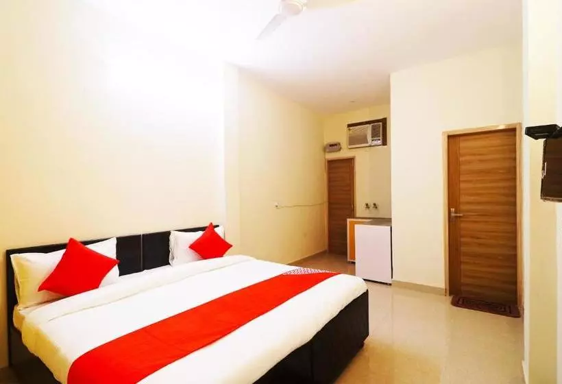 Hotelli Oyo 62159 Casa Bela