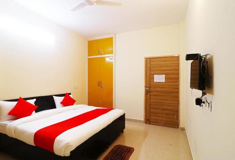 Hotel Oyo 62159 Casa Bela