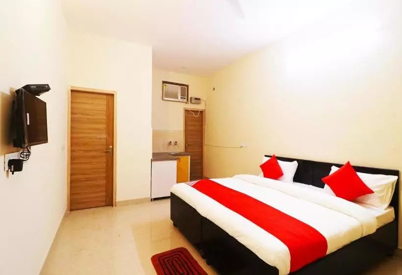 Hotelli Oyo 62159 Casa Bela