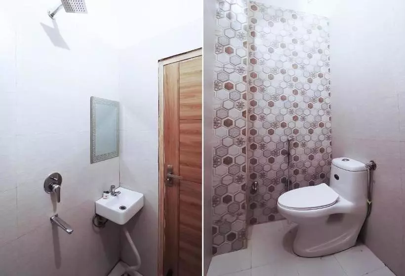 Hotelli Oyo 62159 Casa Bela