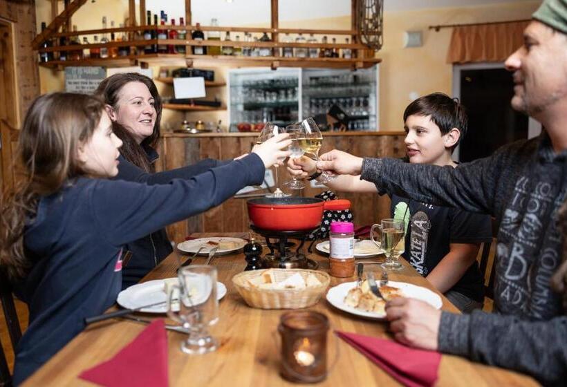 Hotell Reitstall Und Saloon San Jon