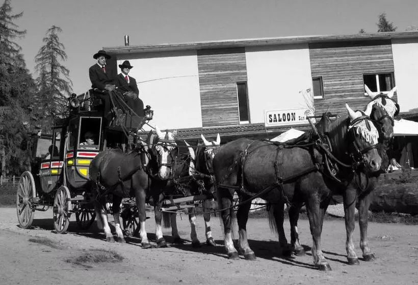 هتل Reitstall Und Saloon San Jon