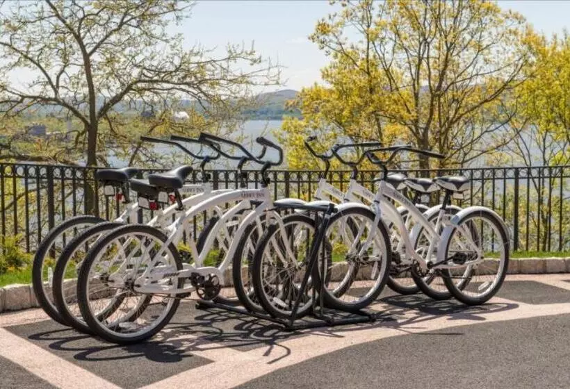 Hotelli The Abbey Inn & Spa