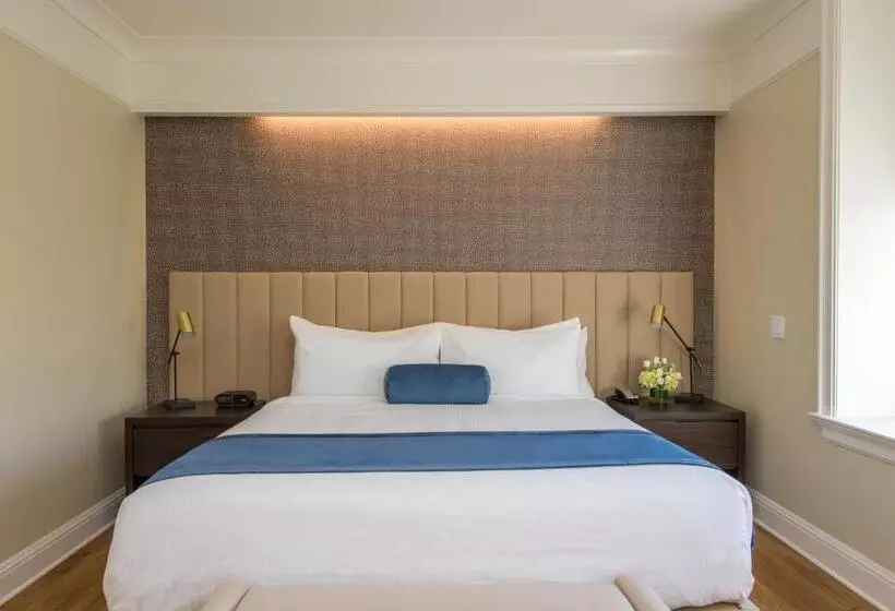 Hotelli The Abbey Inn & Spa