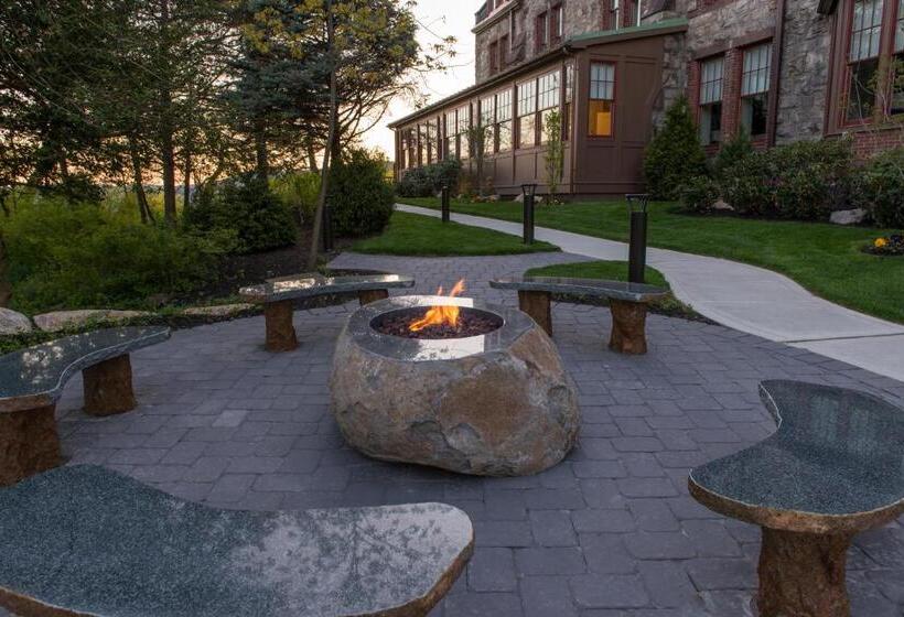 בית מלון כפרי The Abbey Inn & Spa