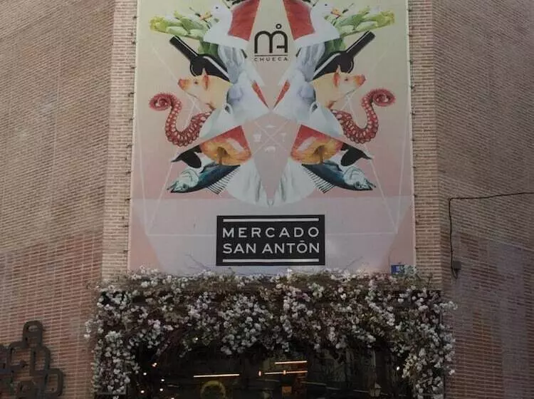 هاستل Fuencarral Rooms