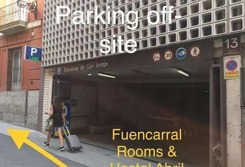 هاستل Fuencarral Rooms