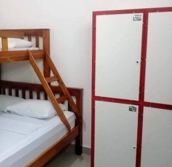 Pension Americano S Pousada