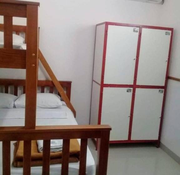 Pension Americano S Pousada