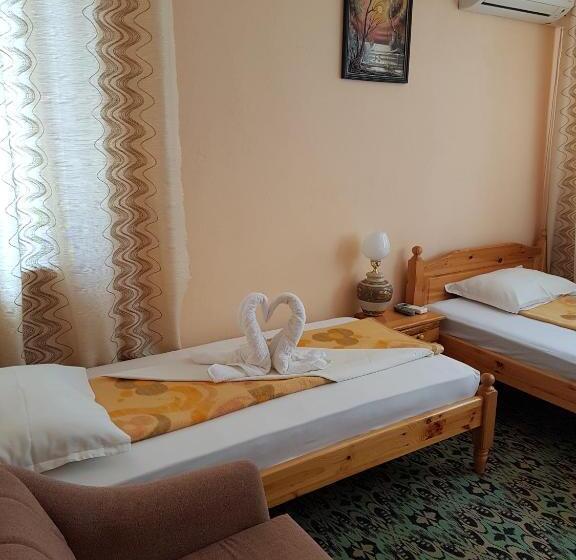 پانسیون Guest Rooms Denitsa