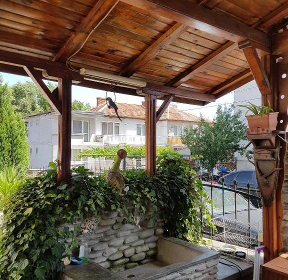 پانسیون Guest Rooms Denitsa