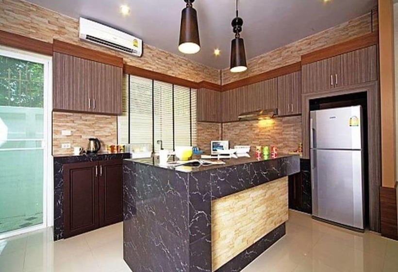 Baan Piamsuk Pool Villa By Pinky