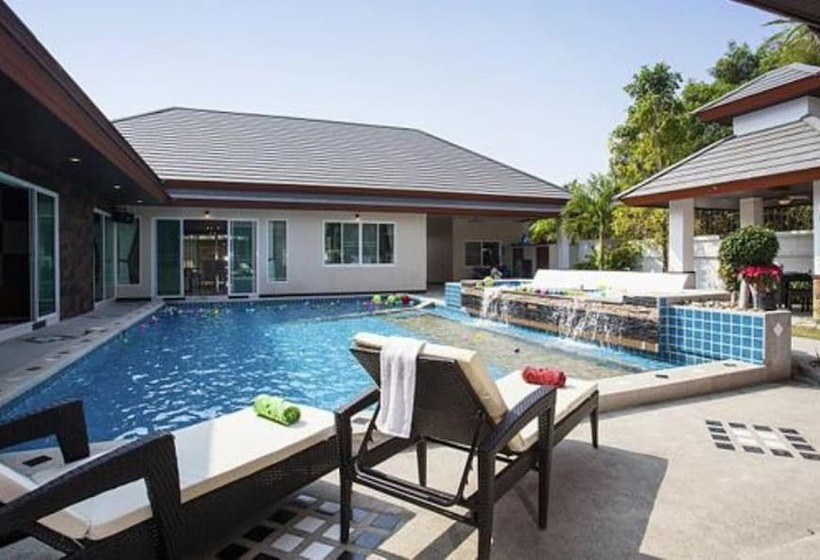 Baan Piamsuk Pool Villa By Pinky