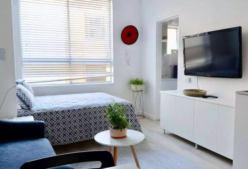 Cute Studio Apartment In Maroubra