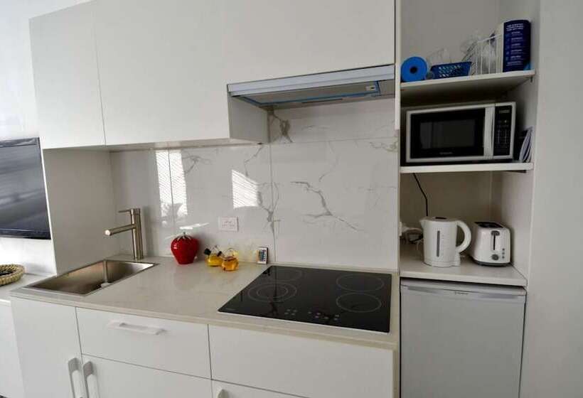 Cute Studio Apartment In Maroubra