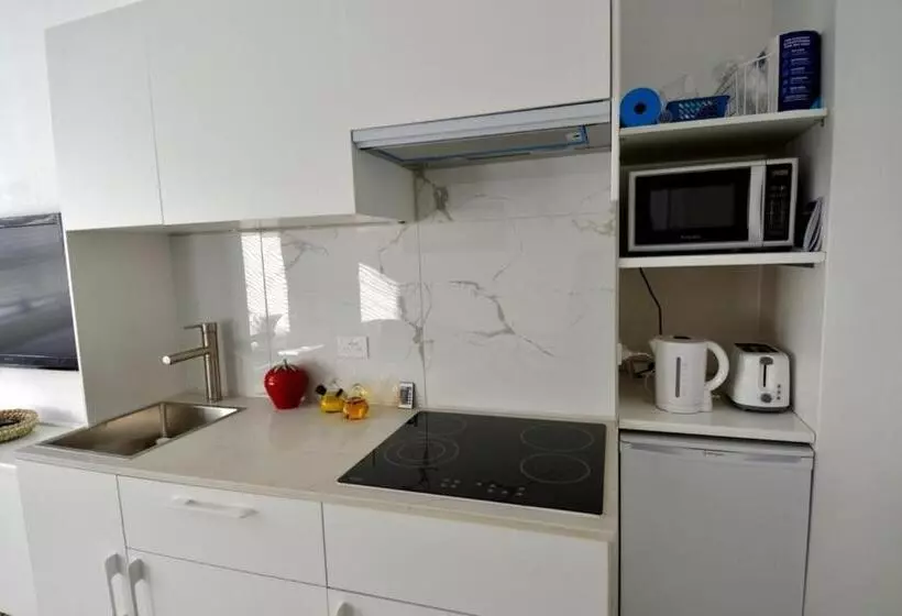 Cute Studio Apartment In Maroubra