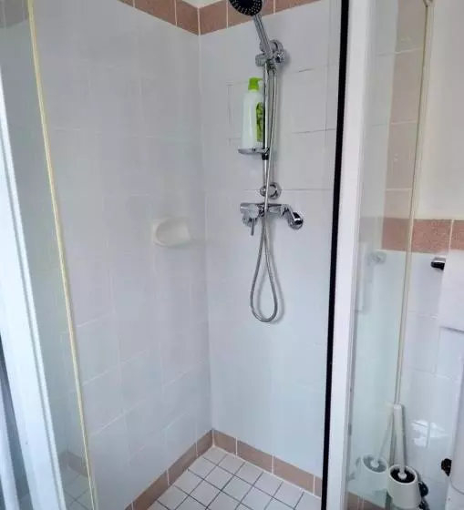 Cute Studio Apartment In Maroubra