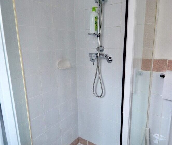 Cute Studio Apartment In Maroubra