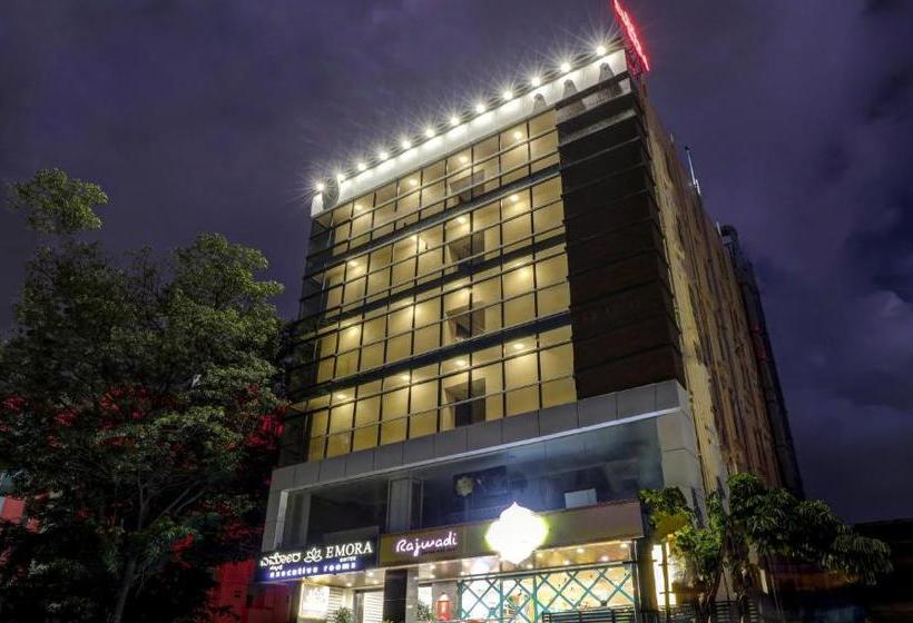 Treebo Trend Emora Hotel And Suites Brookfield