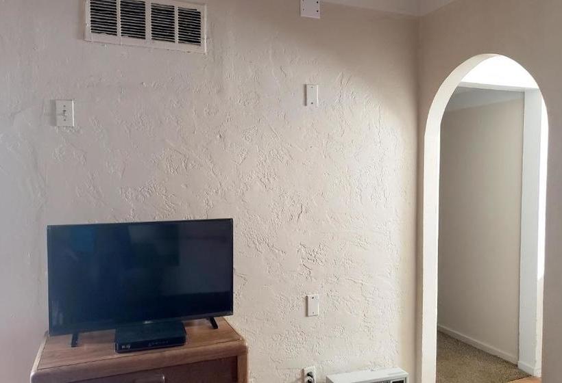 호텔 Coalinga Hwy 33 East