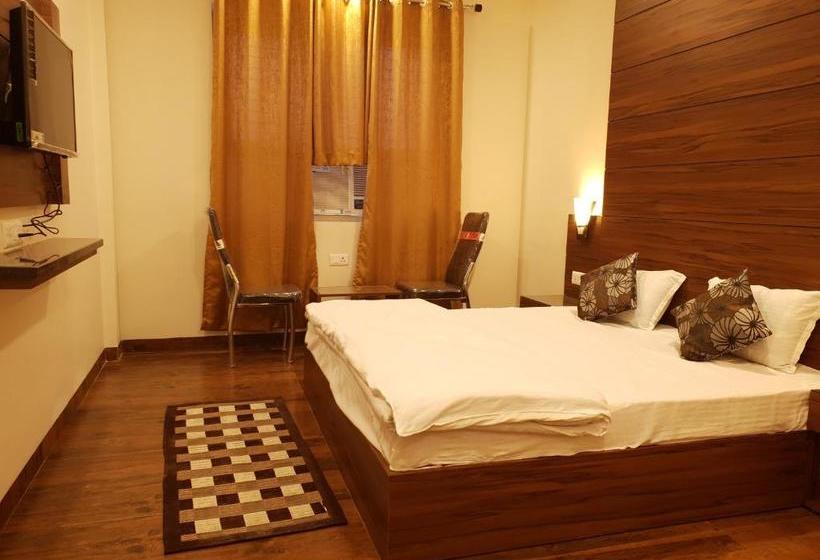 בית מלון כפרי Rama Residency