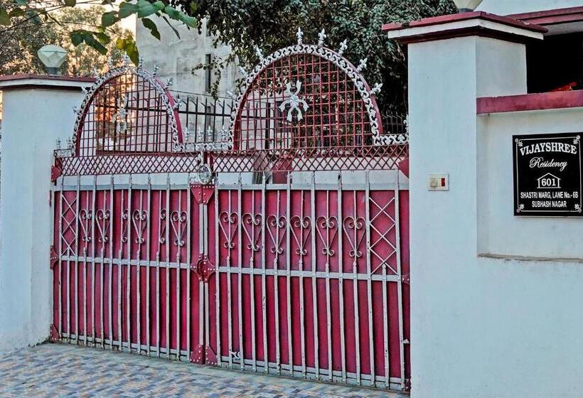 Пансион Oyo Home 60571 Picturesque Stay Dehradun