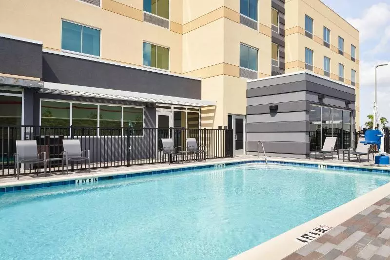 Hotelli Fairfield Inn & Suites Tampa Riverview