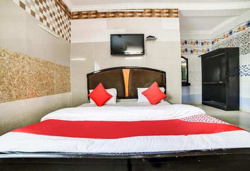 בית מלון כפרי Oyo 67287 Dkr Regency