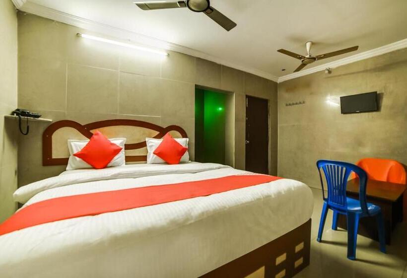 בית מלון כפרי Oyo 67287 Dkr Regency