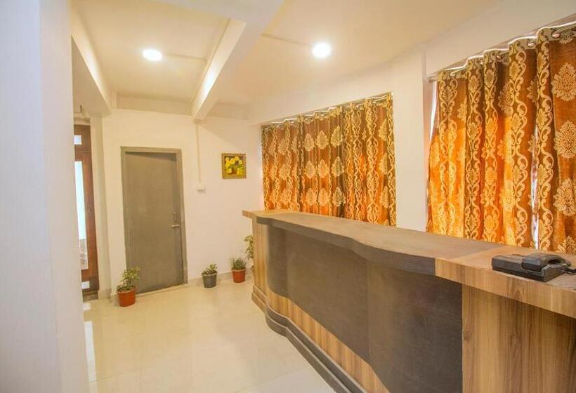 فندق Oyo 67708 Brikcha Mukhia Home Stay