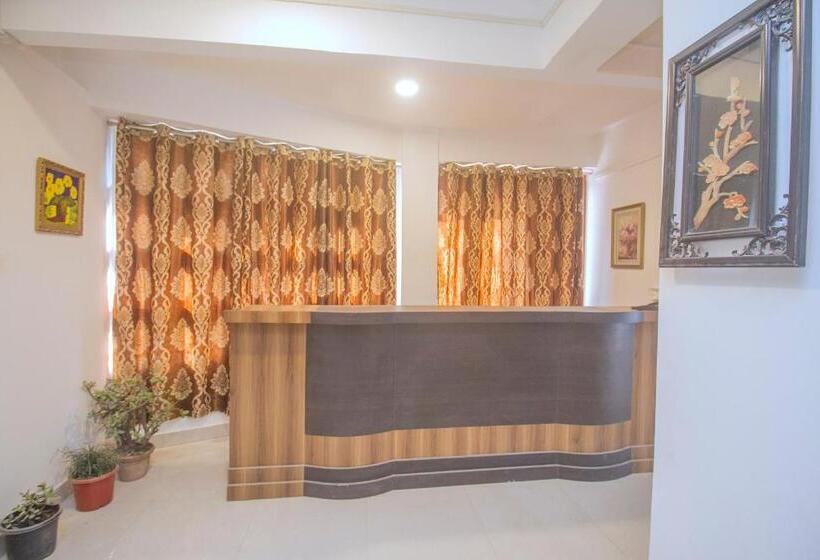 فندق Oyo 67708 Brikcha Mukhia Home Stay