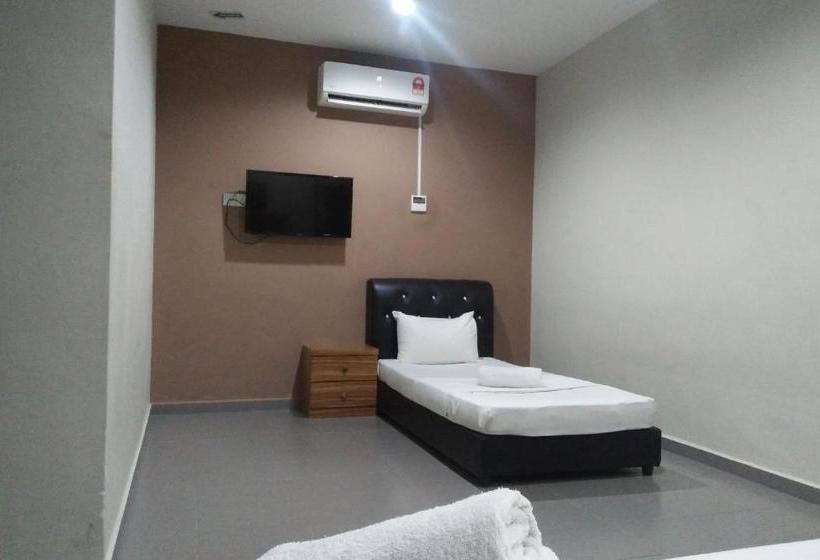 هتل Oyo 89839 Riaz