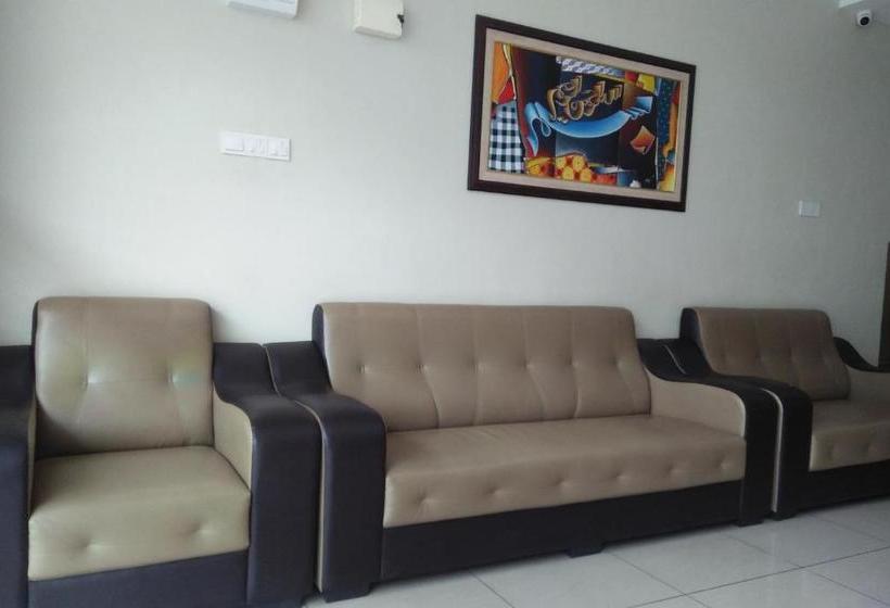 هتل Oyo 89839 Riaz