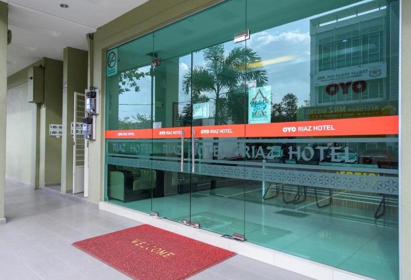 هتل Oyo 89839 Riaz