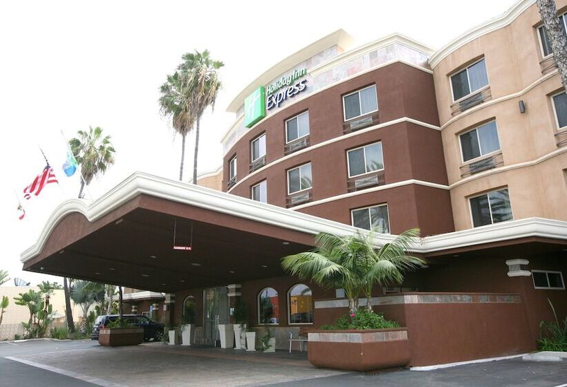 Отель Holiday Inn Express San Diego South Chula Vista, An Ihg