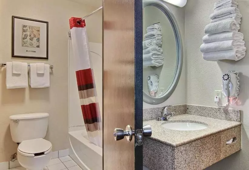 هتل Sioux Falls Empire Mall