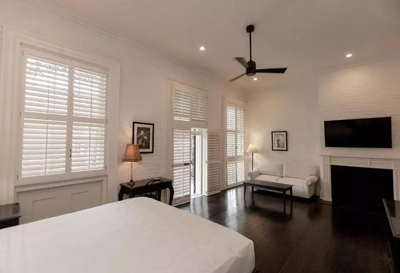 Отель Royal Residence