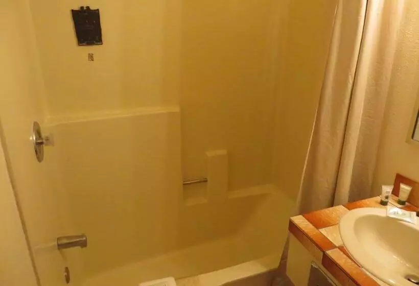 Saddle West Hotel And Casino And Rv Park