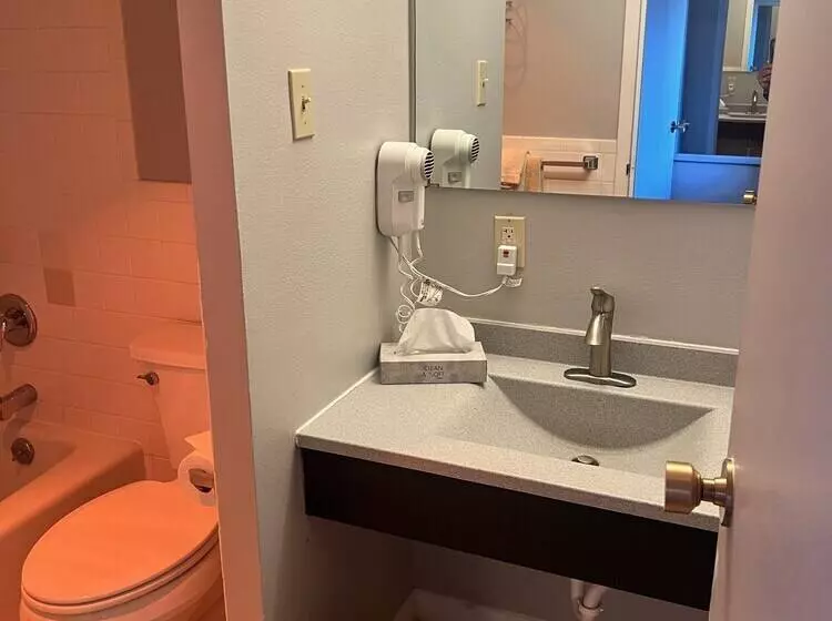 בית מלון כפרי Satellite