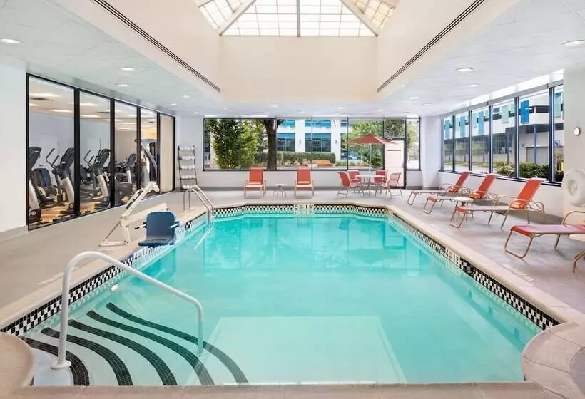 酒店 Sheraton Lincoln Harbor