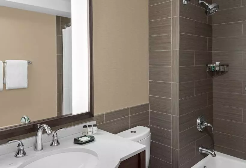 酒店 Sheraton Lincoln Harbor