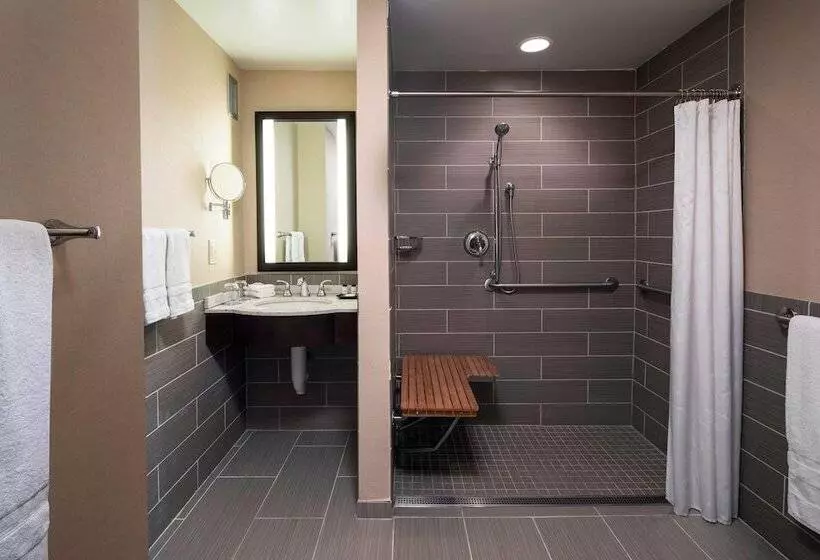 酒店 Sheraton Lincoln Harbor